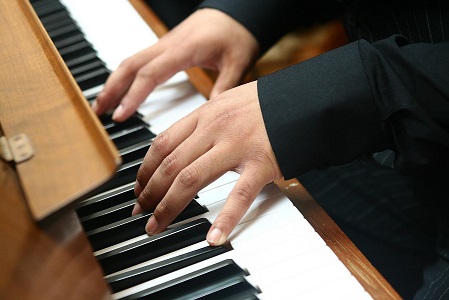 Обучение игре на пианино